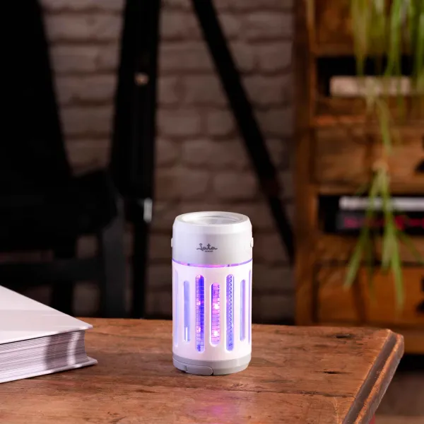 Apanha insetos and lanterna 2 and 1 MELI0120