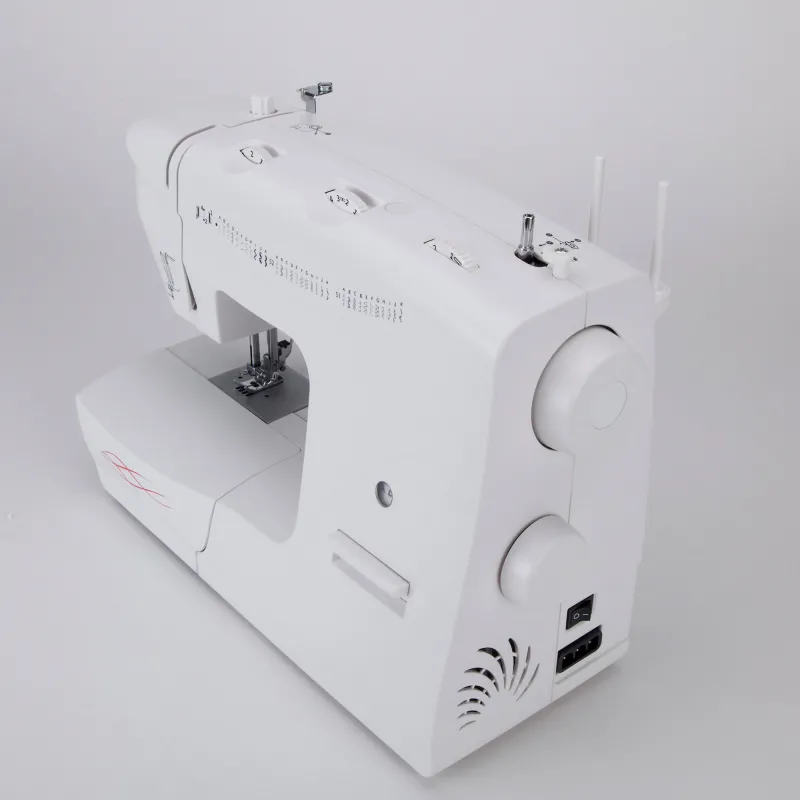 Máquina de costura MC744