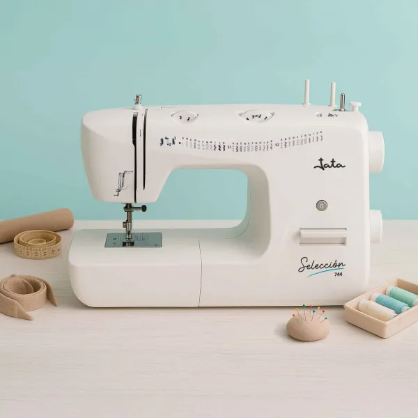 Máquina de costura MC744