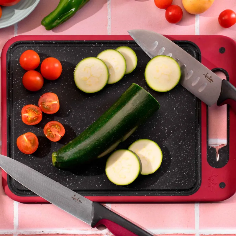 Cutting board with knife sharpener HACC4531