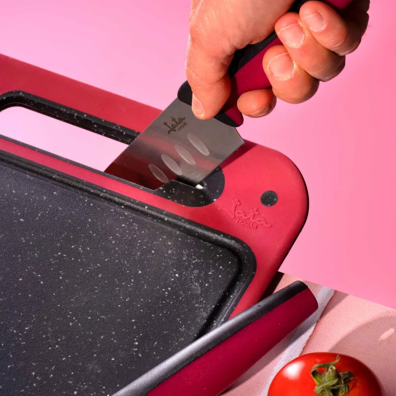 Cutting board with knife sharpener HACC4531