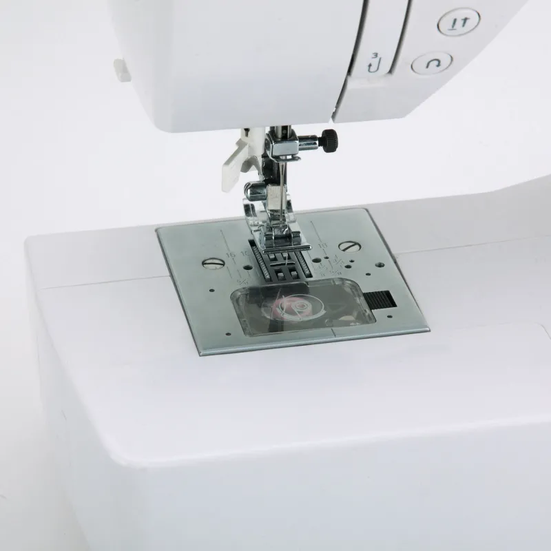 Sewing machine MC823