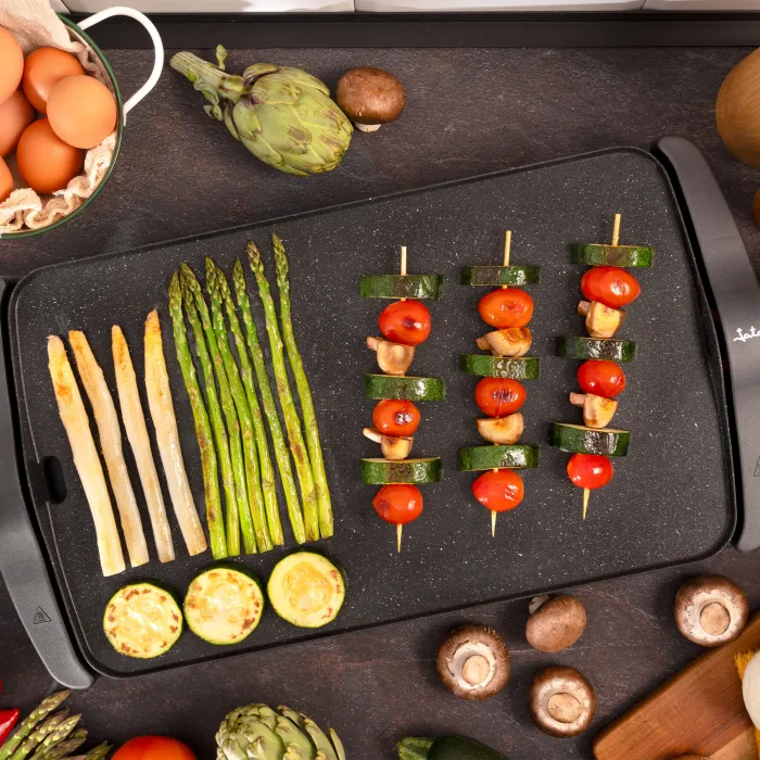 Roasting griddle GR557A 2
