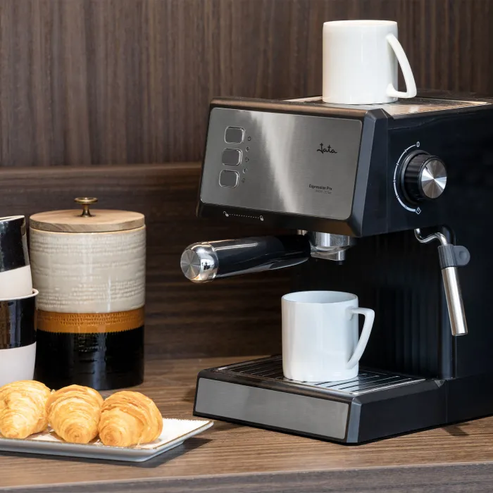 Espresso Coffe Maker JECA2525 2