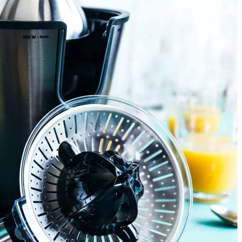 Inox citrus juicer with handle EX1057