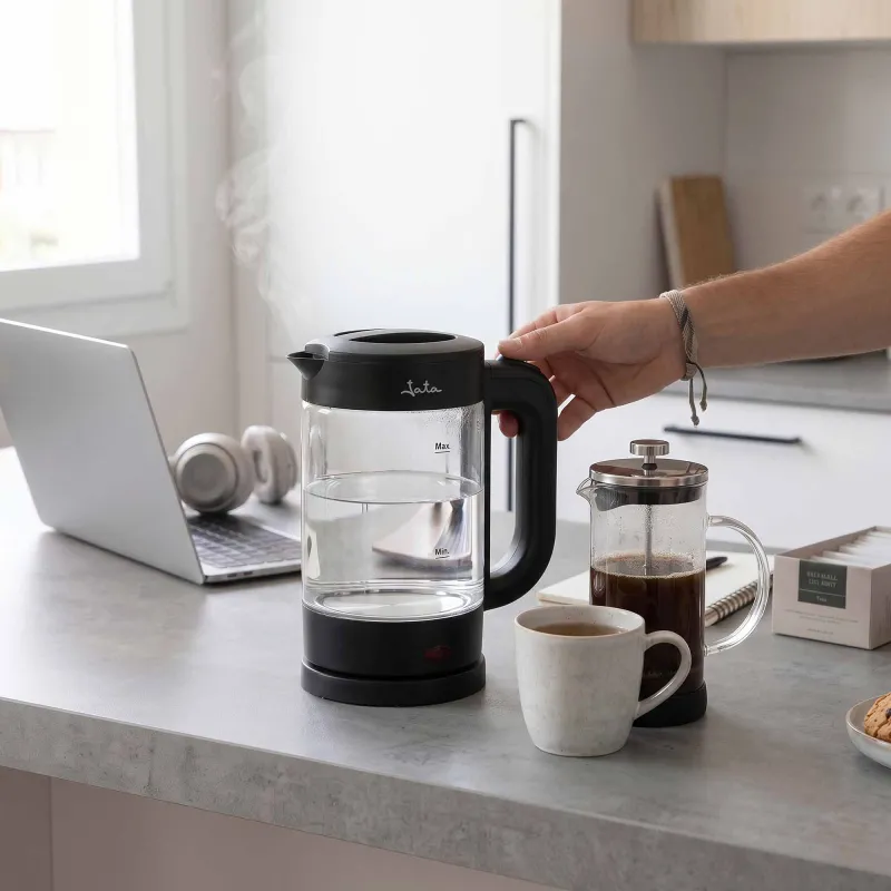 Glass Kettle HA702